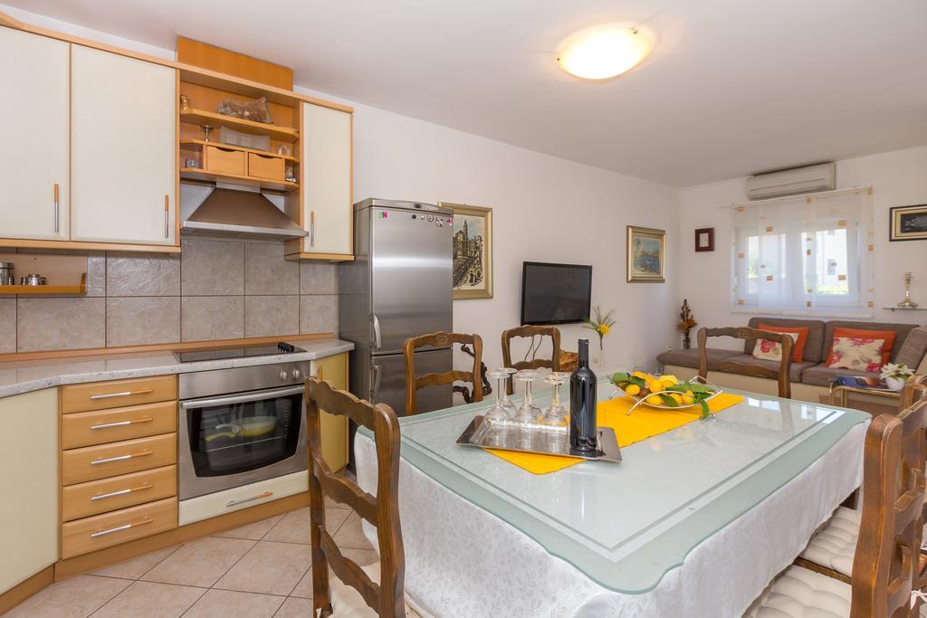 Apartment Ivo Podstrana Eksteriør billede